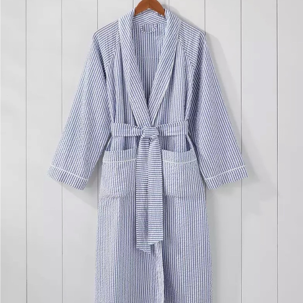 Serena & Lily Blue and White Shawl Collar Bathrobe
